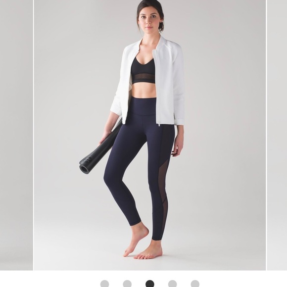 Lululemon Body Con Tight Midnight Navy size 6 like new - Picture 1 of 8